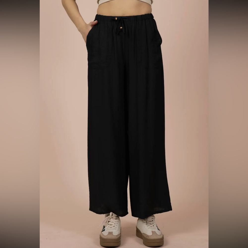 BLACK Woven Wide-Leg Pants NWT
